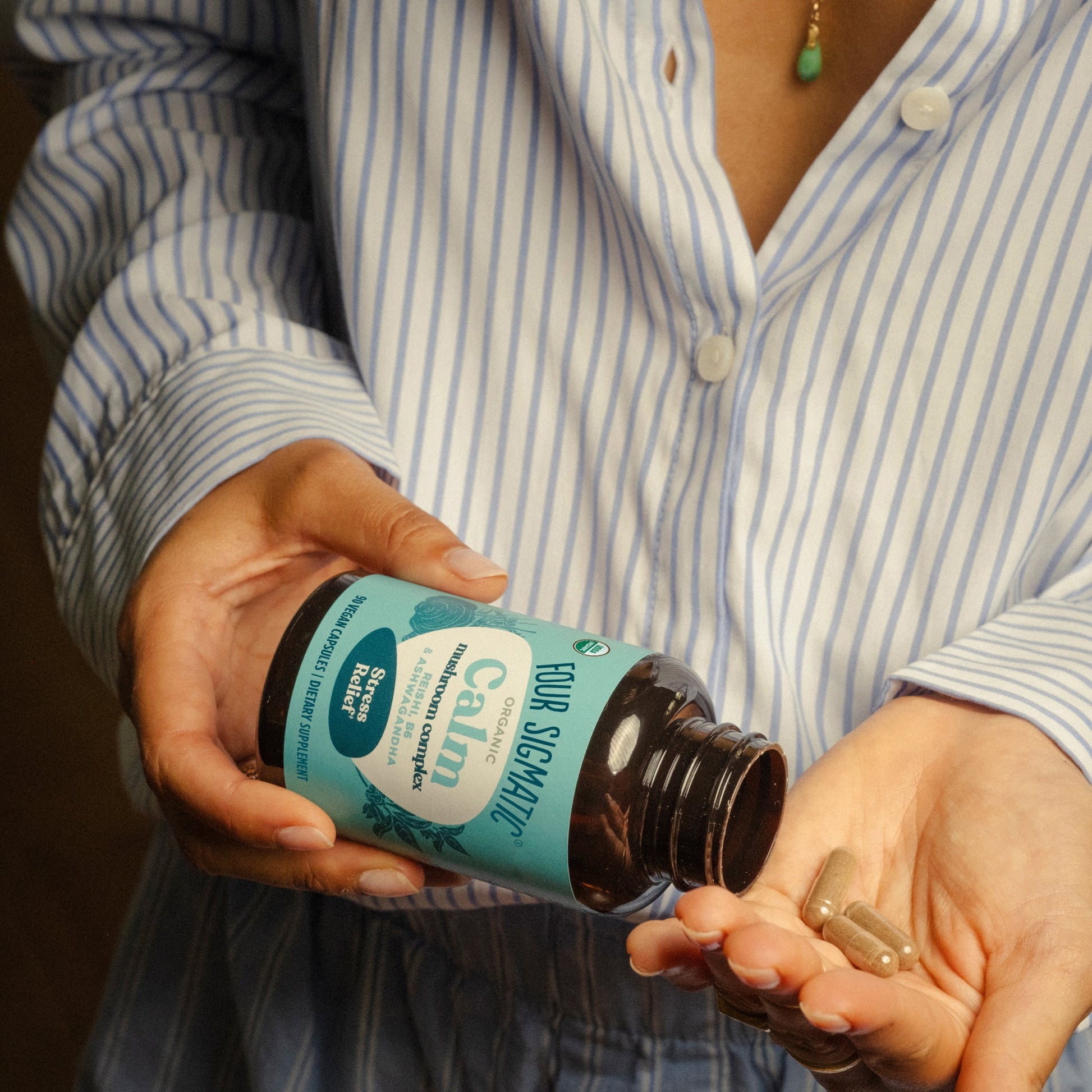 calm-capsules-u6 calm-capsule-2.jpg
